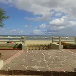 Charmant T2 Avec Terrasse Sud, Acces Plage Et Parking Securise A Arcachon - Fr-1-374-85