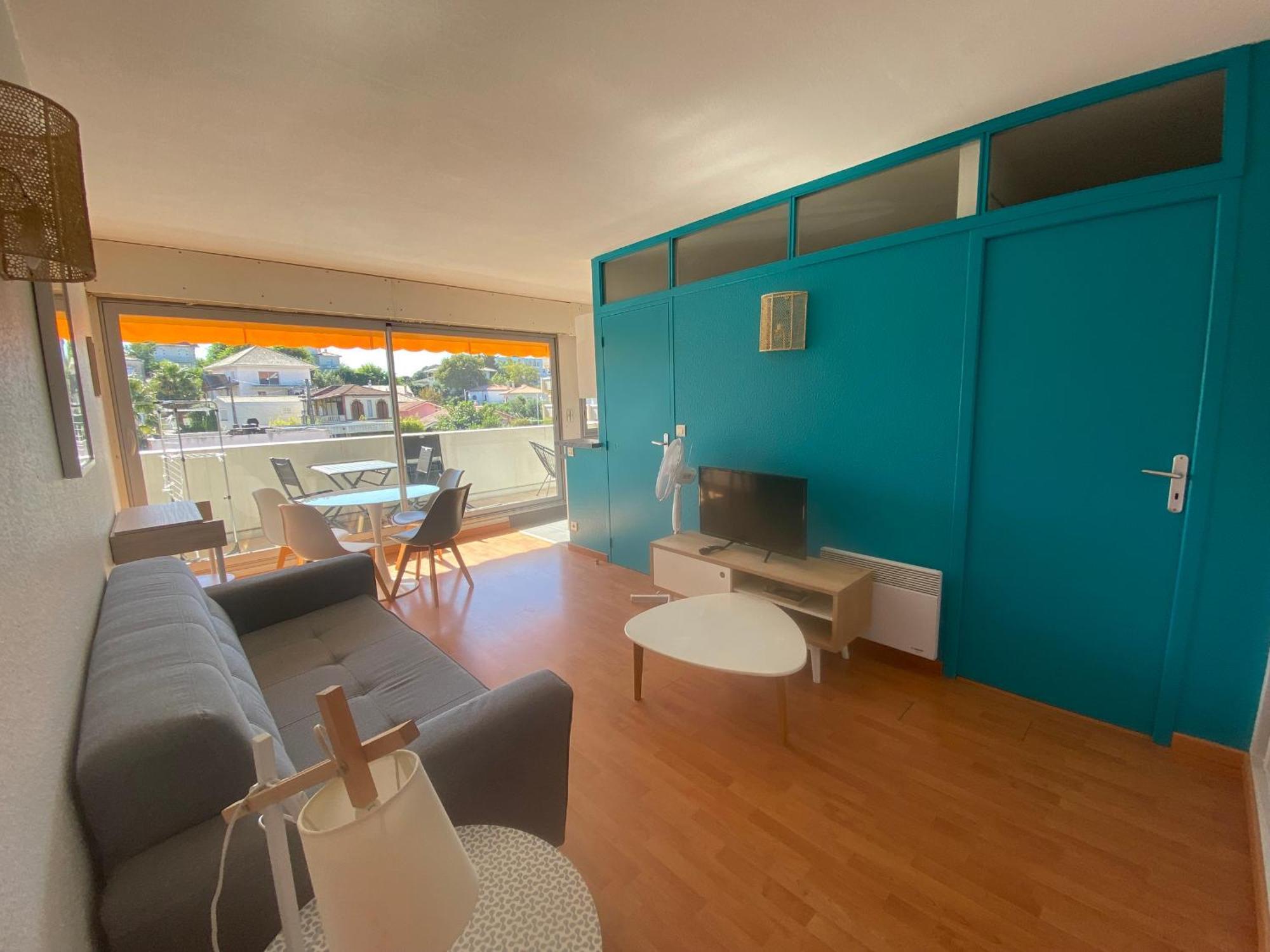 T2 Avec Terrasse Sud, Acces Et Parking Securise A - Fr-1-374-85 Apartment *